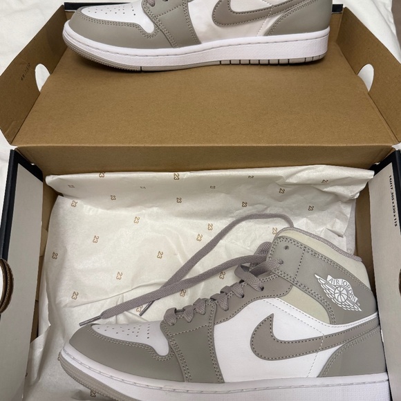 Nike Air Jordan high tops